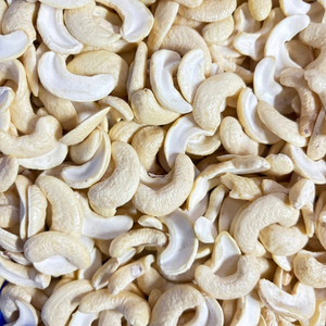 ผู้จัดจำหน่ายที่เชื่อถือได้ ถั่วและเมล็ดพืช แคชชูแตก ซานติโก ราคาถูก แคชชูจำนวนมาก WS LP SP - Product Image 1