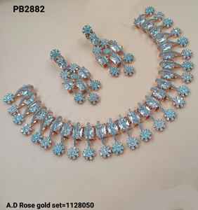 Lujo último diseñador exclusivo moda pesado corte cuadrado flor diseño americano diamante collar conjunto colección para mujer - Product Image 2