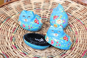 Décor de Pâques en papier mâché de qualité supérieure Mignonnerie printanière dans chaque boîte Cadeaux de Pâques uniques pour les amoureux des chats - Product Image 4