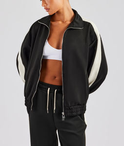 ชุดเซ็ตเสื้อฮู้ดและกางเกงขายาวผ้าฝ้ายสำหรับผู้หญิง พร้อมโลโก้แบบกำหนดเอง ดีไซน์เฉพาะตัว ทรงปกติ เหมาะสำหรับฤดูหนาว - Product Image 6