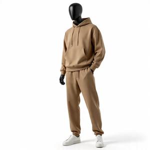 Survêtements personnalisés pour hommes Survêtements personnalisés respirants de dernière conception Survêtements de sport en matériaux organiques de haute qualité pour hommes - Product Image 3