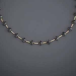 Collier Tendance Vintage 183974 en Alliage de Zinc avec Diamants et Perles, Motifs Chics Croix, Étoile, Papillon, Géométriques, Lettres et Boules pour Fêtes - Product Image 3
