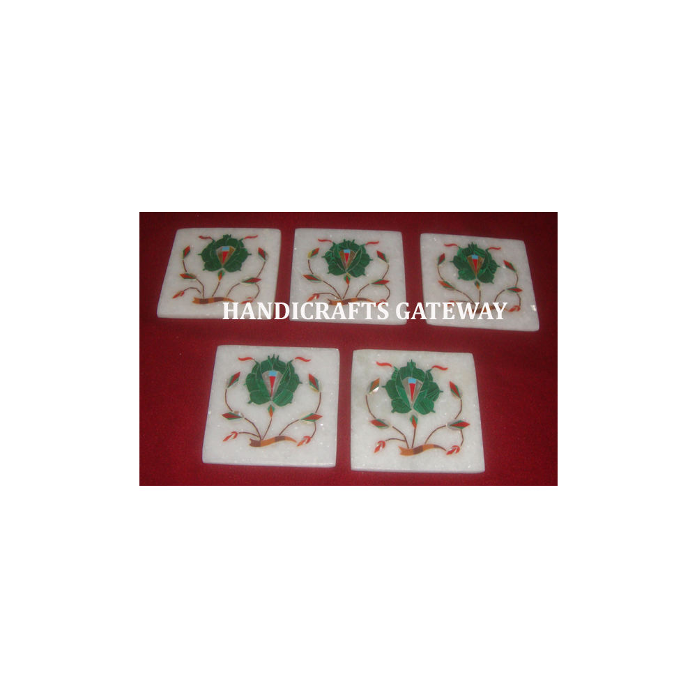 สีเขียวอ่อน