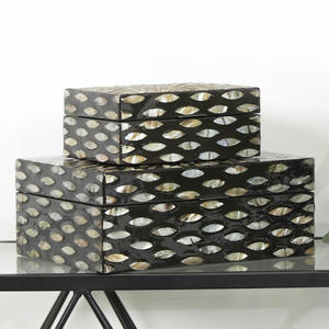 Boîte en nacre noire pour table d'étagère affichant des boîtes de rangement décoratives en coquille MOP narce - Product Image 1