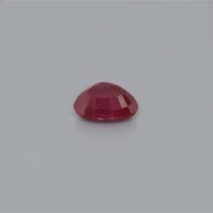 Pierre de lune arc-en-ciel facettée de 4,85 carats avec effet optique rouge-vert, taille ovale émeraude, hauteur de 8 mm, pierre précieuse créée en laboratoire - Product Image 3