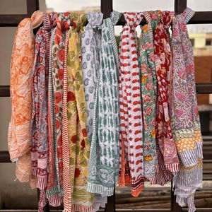 Beaucoup de vente en gros conception bloc imprimé coton sarongs femmes plage couverture Ups paréos 100% coton sarongs paréos couverture Ups sarongs - Product Image 1