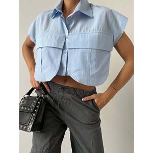 Camisa Casual Azul con Detalle de Bolsillo para Mujer Mybeefashion, 95% Mezcla de Algodón, Corte Regular, Disponible en Tallas S, M, L, XL - Product Image 1