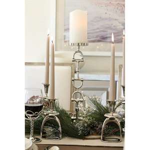 Candelabro artesanal, portavelas de estilo ecuestre, estribo de caballo y soporte de vela de Pilar, decoración interior del hogar - Product Image 1