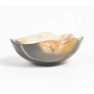 <b>Heart</b> Shape Two Tone Horn Serving <b>Bowl</b> Crafted For Stylish Food Presentation Perfect For Family Meals And Party Serving - Product Image 6