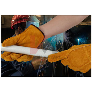 Gants de soudeur en cuir de vachette de qualité supérieure Gants de sécurité au travail en cuir de vachette résistants aux coupures ignifuges résistants à la chaleur - Product Image 1