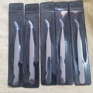 Pince à épiler professionnelle en acier inoxydable à 45 degrés pour extensions de cils, prise en main parfaite, pointe plate inclinée, longueur 10 mm - Product Image 1