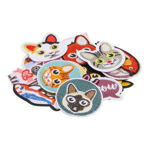 Insignias bordadas personalizadas a precio de fábrica de alta calidad Parches bordados para coser con plancha de la mejor calidad hechos en Pakistán - Product Image 4