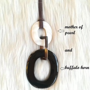 Collar con Colgante de Cuerno de Búfalo, Joyería Tribal Natural y Sostenible para Mujer, Alta Calidad - Product Image 6