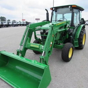 John Deere 5055E d'occasion, modèle 2022 - Product Image 1