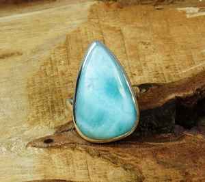 Bague en larimar en forme de goutte d'eau, argent sterling 925 plaqué rhodium, bijoux de luxe bohème, pierre précieuse des Caraïbes, fait main, cadeau de mode pour femme - Product Image 1