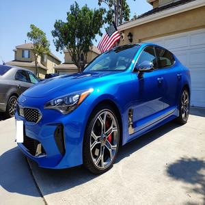 KIA STINGER GT2 2018 d'occasion, conduite à gauche/droite - Product Image 1