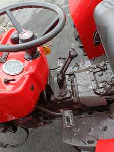 Tracteur à roues Massey Ferguson 240 4WD nouvel état avec pompe à moteur 160HP et boîte de vitesses puissance nominale 40HP à 160HP - Product Image 3