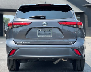 PREMIUM NEAT 2022 Toyota Highlander XLE FWD 3.5L V6 DOHC 8 velocidades automático - Product Image 2