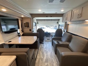 ผู้จำหน่ายรถบ้านมือสอง ปี 2023 รุ่น T H O R CHALLENGER 36FA สำหรับขาย - Product Image 3