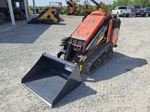 รถตักล้อยางขนาดเล็ก Kubota SK600 ปี 2023 แบบตีนตะขาบ เครื่องยนต์เบนซิน ลูกปืน KYB ประสิทธิภาพสูง - Product Image 2