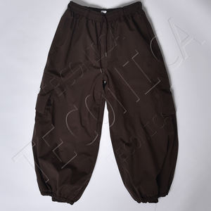 Venta al por mayor de los hombres por encargo pantalones de esquí holgados impermeables transpirables de carga reflectante estilo Hip Hop a prueba de viento pantalones de esquí de corte Suelto - Product Image 1
