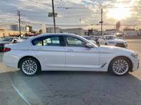 Voitures d'occasion de haute qualité à bon prix, BMW Série 5 AWD 530i X Drive 4 portes berline RHD/LHD, voitures d'occasion à vendre
