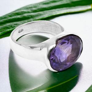 Solide 925 Sterling Silver Naturel Violet Améthyste Gemme Forme Ovale Bague Chic Bijoux Faits À La Main Direct Usine Prix Exportateur - Product Image 2