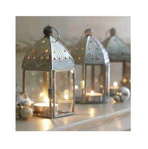 Lanterne en métal de bonne conception lanterne en métal d'argent pour la maison et l'hôtel lanterne d'intérieur en Inde - Product Image 1