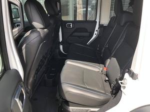 JEEP WRANGLER UNLIMITED USADO 2022 BLANCO 998CCM 5 PLAZAS 3 CILINDROS 4 PUERTAS TRANSMISIÓN AUTOMÁTICA - Product Image 3