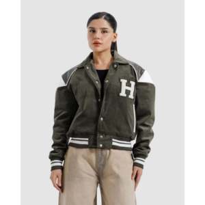 Blouson universitaire vintage en velours côtelé imperméable et réversible, avec broderies en cuir, style streetwear et universitaire, disponible en XS, couleur unie - Product Image 3