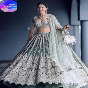 Elegante Lehenga nupcial bordado pesado verde con Dupatta Ropa de boda tradicional Diseñador Lehenga Choli para mujeres - Product Image 1