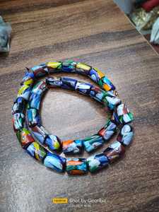 Cuentas de vidrio temáticas vintage con forma de neumático de aspecto antiguo hechas a medida en colores surtidos para diseñadores de joyas y tiendas de cuentas - Product Image 4