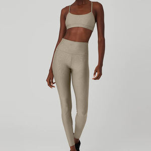 Ropa deportiva OEM para mujer, pantalones deportivos para gimnasio, conjunto de 4 piezas para hacer yoga y fitness, patrón sólido bordado de talla grande, deportes de moda de verano - Product Image 1