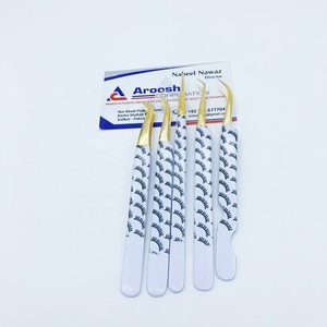 Ensemble de pinces à épiler professionnelles de haute qualité pour extensions de cils, avec embout doré imprimé, logo personnalisé, en acier inoxydable, durable - Product Image 3