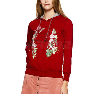 Sweat à capuche décontracté et élégant pour femmes avec coupe confortable et finition propre Sweat à capuche pour femmes avec coupe décontractée - Product Image 1