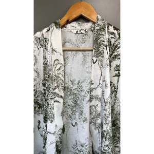 Robe kimono légère en coton pour femme avec imprimé floral, coupe ample, peignoir - Product Image 4