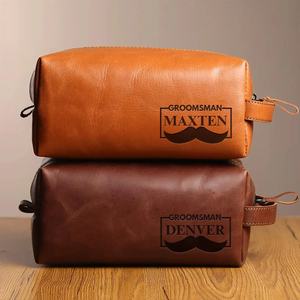 Neceser de cuero PU con logotipo personalizado, regalo de padrino de boda para hombre, bolsa de viaje para hombre con cremallera y ASA, hecho en La India - Product Image 3
