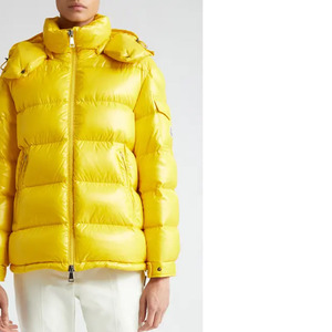 Dernier style, veste matelassée pour femme en polyester/nylon, broderie, double fermeture éclair coulissante, brillante, manches longues, poche, bouton, poignet à revers - Product Image 2