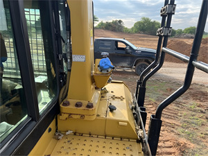 รถเกลี่ยดินตีนตะขาบไฮดรอลิกตีนตะขาบ D6T ตีนตะขาบสำหรับแมว <span class=keywords><strong>D</strong></span> ซีรีส์รถเกลี่ยดิน - Product Image 3