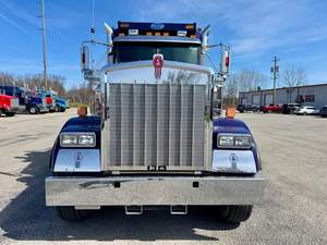 Camión Volquete Kenworth W900B Usado, de Tres Ejes, con Transmisión Automática Allison, en Venta, al Mejor Precio - Product Image 4