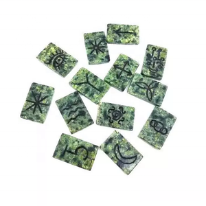 ชุด karuna หินเหลี่ยม16ชิ้น karuna หินคริสตัลรักษาธรรมชาติรูปทรงงูสีเขียว karuna ขายส่ง - Product Image 4