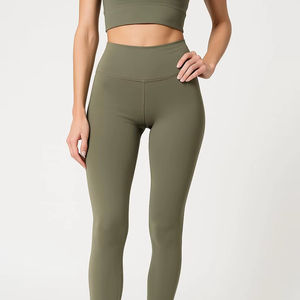 Venta al por mayor logotipo personalizado Yoga dos piezas gimnasio entrenamiento ropa deportiva transpirable Fitness entrenamiento conjunto para mujeres logotipo frontal - Product Image 4