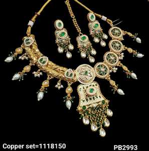 Belle Superbe Kundan Clouté Fleur Forme Dangle Or Plaqué Cuivre Bijoux De Mariage Avec Boucles D'oreilles Mangtika Ensemble Pour Femmes - Product Image 1