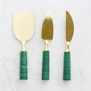 Ensemble de 4 couteaux à fromage en résine et acier inoxydable de style américain pour le serveur de pizza à fromage Couteaux à fromage de cuisine de vente à chaud - Product Image 6