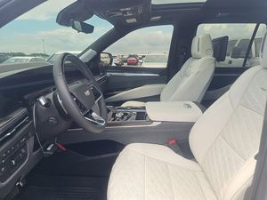 CADILLAC ESCALADE V-SERIES 2025 Bien Cuidado - Product Image 2