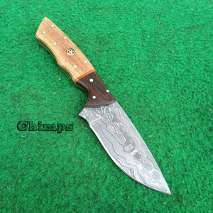 Couteau tactique de survie pour le camping et la chasse, manche ergonomique en bois, lame à changement rapide, qualité industrielle, fait main en acier Damas - Product Image 2