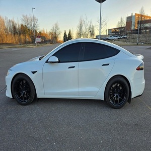 Tesla Model S Plaid 2021 Muy Solicitado - Product Image 1