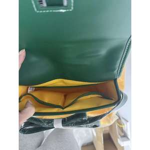 Bolso Bandolera Clásico de Marca OEM, Inspirado en Diseñadores, Unisex, Cuero PU Genuino, Correa de Hombro Ajustable, Portátil, Capacidad de 1-2L, Otoño - Product Image 5