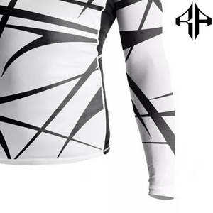 Alta calidad para hombres ATLANTIC Rash Guard Último diseño Color sólido Logotipo personalizado Sublimación Poliéster Spandex de alta densidad - Product Image 5