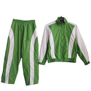 Últimos chándales personalizados de alta calidad para hombre de talla grande Método de tejido deportivo conjuntos cortavientos de estilo informal para hombre - Product Image 4